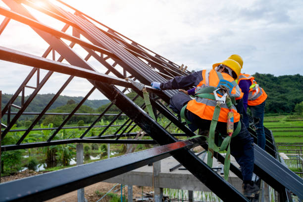 Best Flat Roof Repair Services  in Des Moines, IA